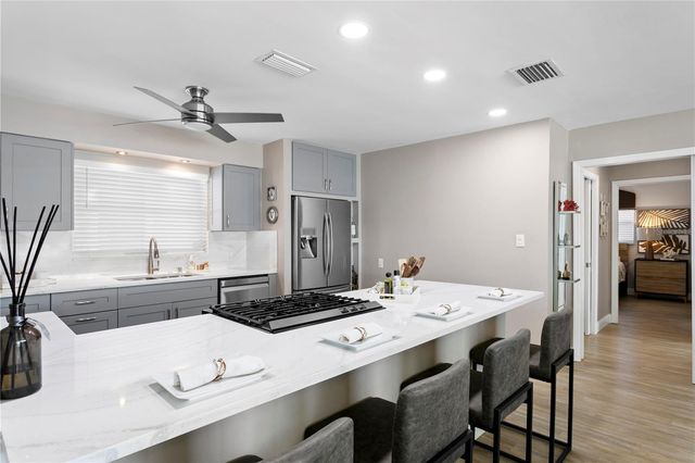 3142 W VINA DEL MAR BOULEVARD, St Pete Beach, FL 33706