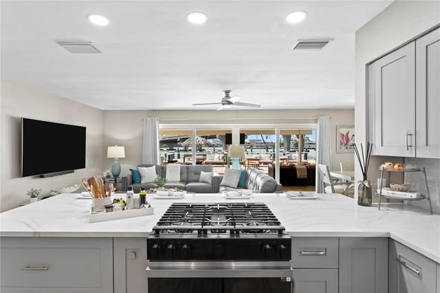 3142 W VINA DEL MAR BOULEVARD, St Pete Beach, FL 33706
