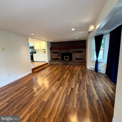 5111 VERA CRUZ RD N, Emmaus, PA 18049