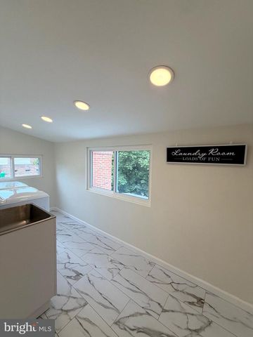 5111 VERA CRUZ RD N, Emmaus, PA 18049