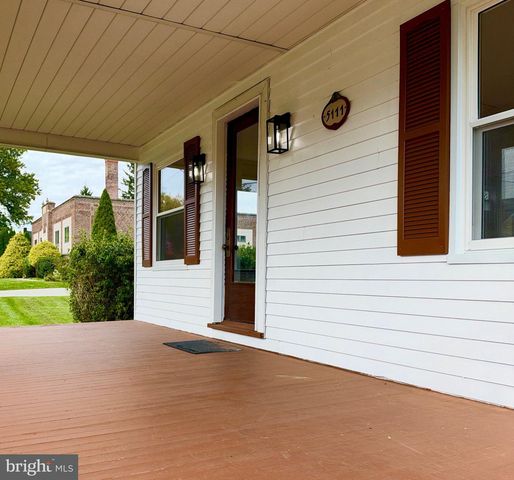 5111 VERA CRUZ RD N, Emmaus, PA 18049
