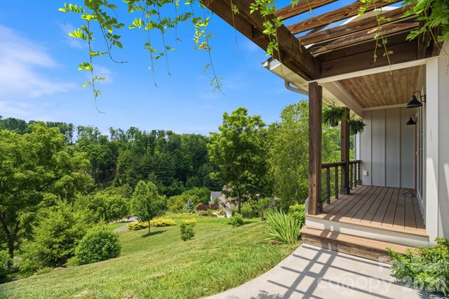 45 Barebridge Hills Drive, Asheville, NC 28804