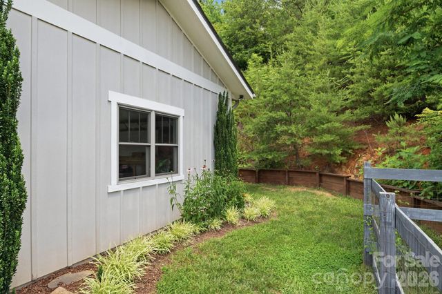 45 Barebridge Hills Drive, Asheville, NC 28804