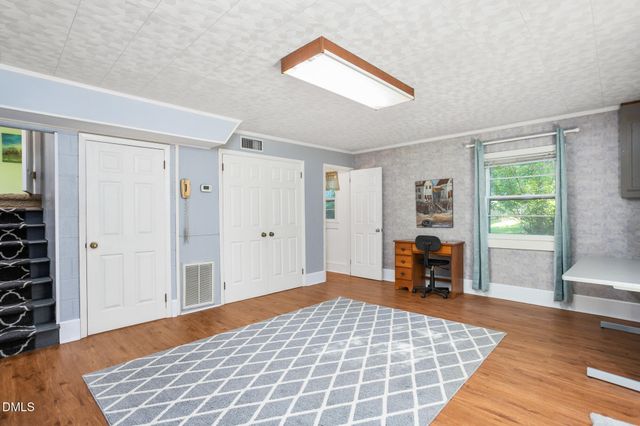 5220 Eastcrest Road, Mcleansville, NC 27301