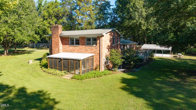 5220 Eastcrest Road, Mcleansville, NC 27301