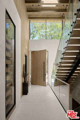 740 Warner Avenue, Los Angeles, CA 90024