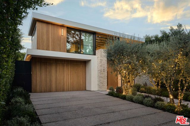 740 Warner Avenue, Los Angeles, CA 90024