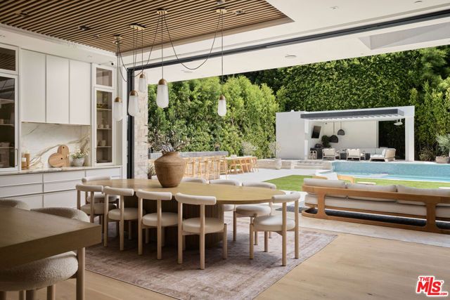 740 Warner Avenue, Los Angeles, CA 90024