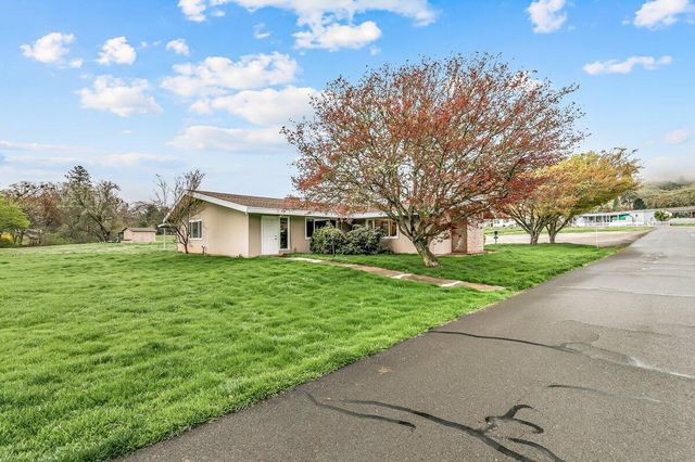 8401 Old Stage Rd Road 25, Medford, OR 97504