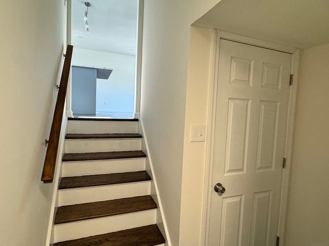 197 Brook Street, Hamden, CT 06514