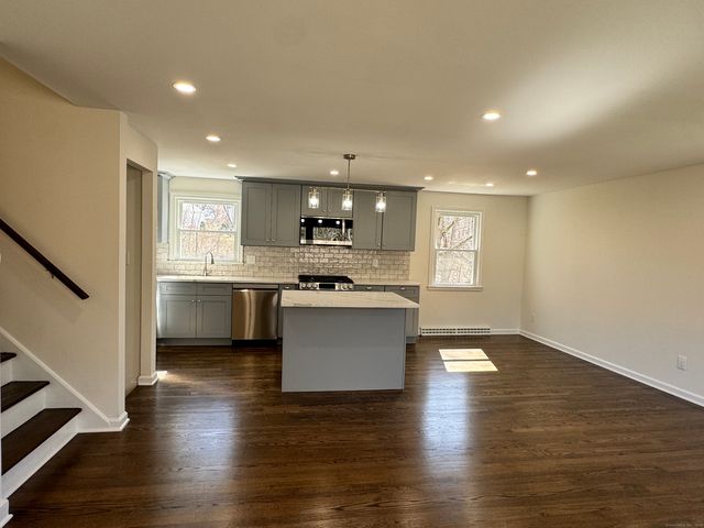 197 Brook Street, Hamden, CT 06514