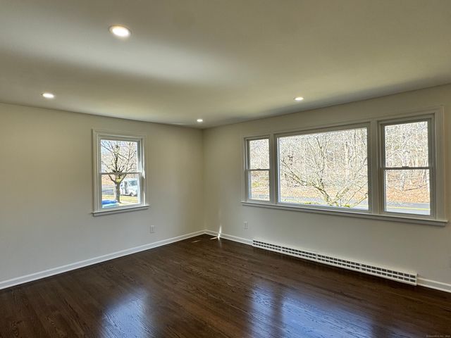 197 Brook Street, Hamden, CT 06514