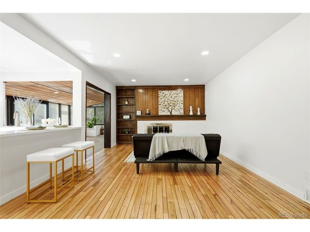 2713 S Paris Pl, Aurora, CO 80014