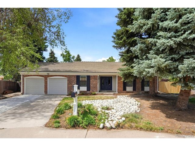 2713 S Paris Pl, Aurora, CO 80014