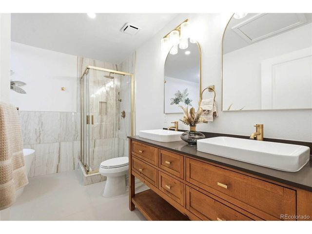 2713 S Paris Pl, Aurora, CO 80014
