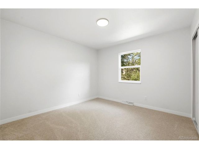 2713 S Paris Pl, Aurora, CO 80014