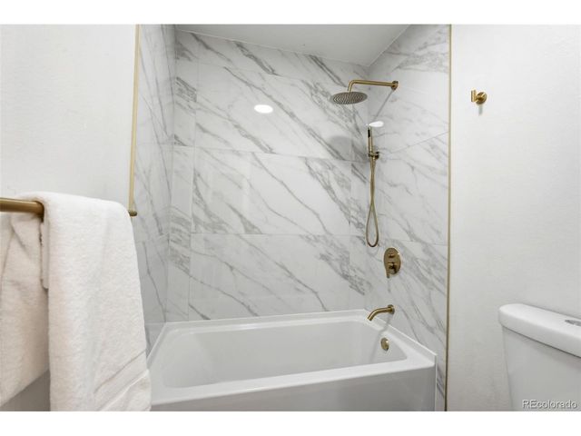 2713 S Paris Pl, Aurora, CO 80014