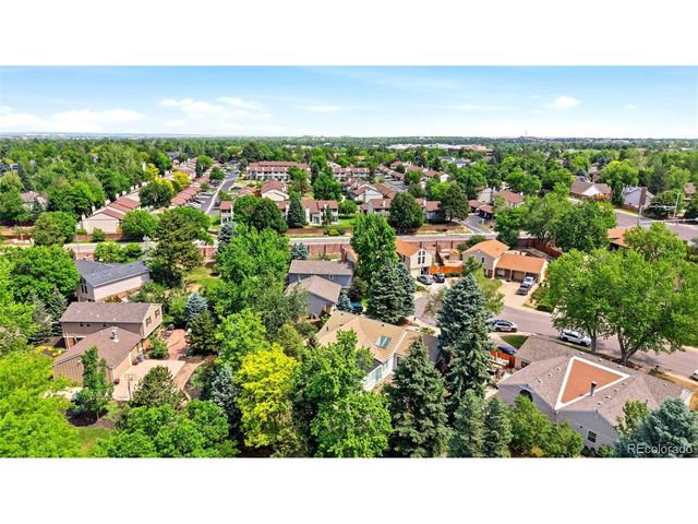 2713 S Paris Pl, Aurora, CO 80014