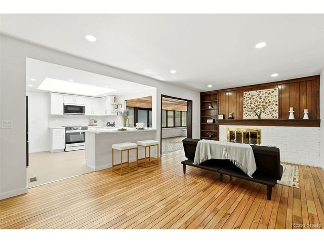 2713 S Paris Pl, Aurora, CO 80014