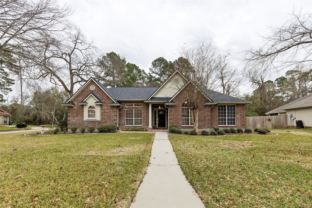 3418 Brookhaven Drive, Montgomery, TX 77356