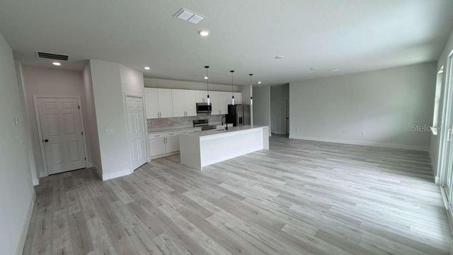 1217 E PRICE BOULEVARD, North Port, FL 34288