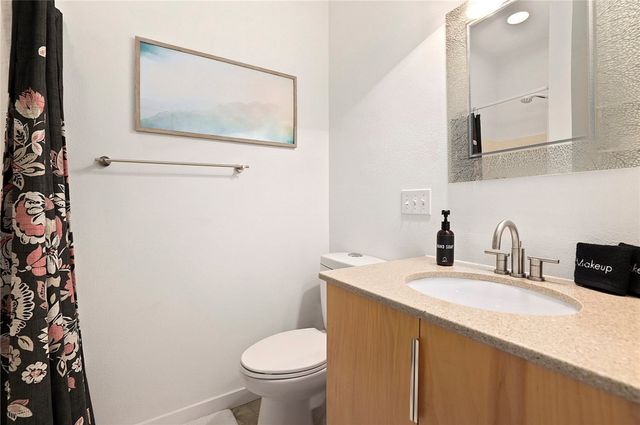 662 S Church Street, Fayetteville, AR 72701