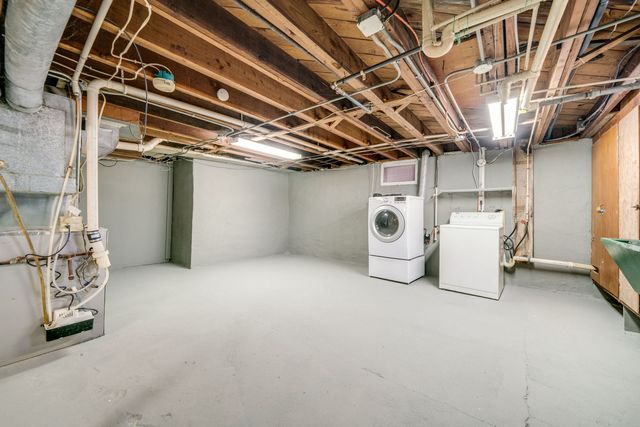 1208 Whitney Boulevard, Belvidere, IL 61008