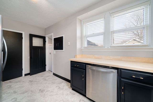 1208 Whitney Boulevard, Belvidere, IL 61008