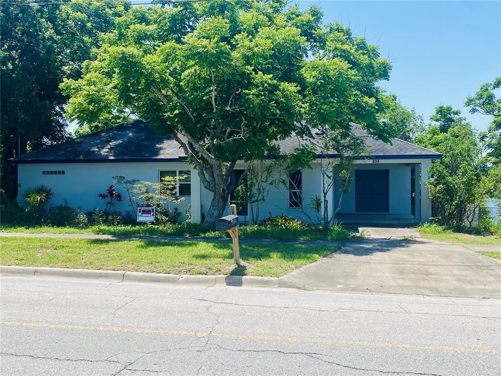 208 SHEPARD AVENUE, Dundee, FL 33838