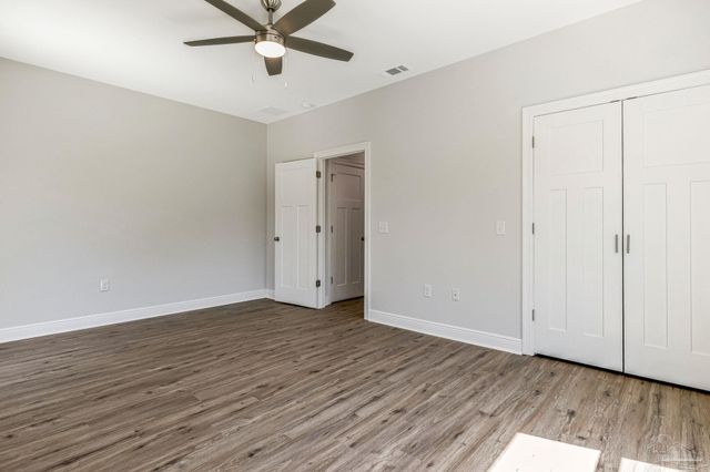 1301 Dr Martin Luther King Jr Dr, Pensacola, FL 32503