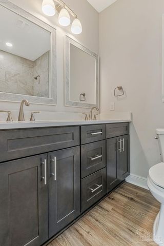 1301 Dr Martin Luther King Jr Dr, Pensacola, FL 32503