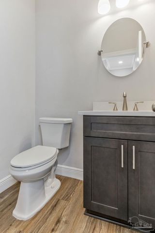 1301 Dr Martin Luther King Jr Dr, Pensacola, FL 32503