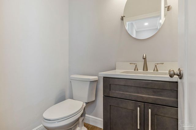 1301 Dr Martin Luther King Jr Dr, Pensacola, FL 32503