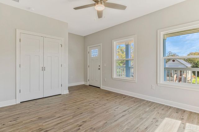 1301 Dr Martin Luther King Jr Dr, Pensacola, FL 32503