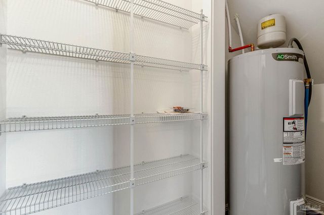 1301 Dr Martin Luther King Jr Dr, Pensacola, FL 32503