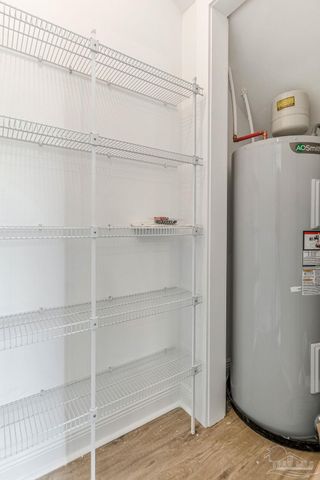 1301 Dr Martin Luther King Jr Dr, Pensacola, FL 32503