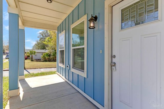 1301 Dr Martin Luther King Jr Dr, Pensacola, FL 32503