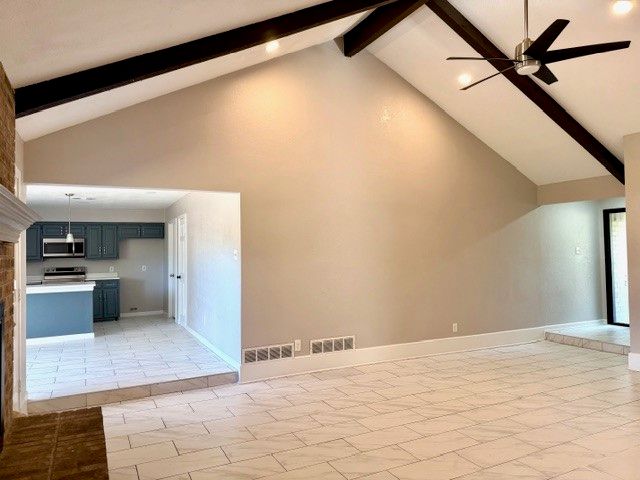 3812 Lynbrook Lane, Arlington, TX 76015