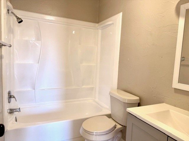 3812 Lynbrook Lane, Arlington, TX 76015