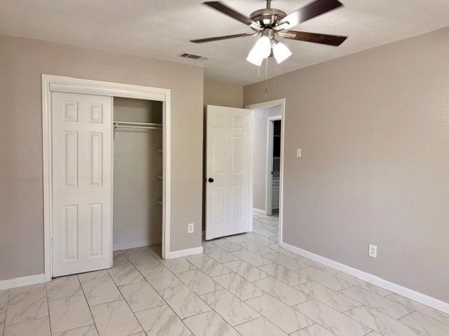 3812 Lynbrook Lane, Arlington, TX 76015