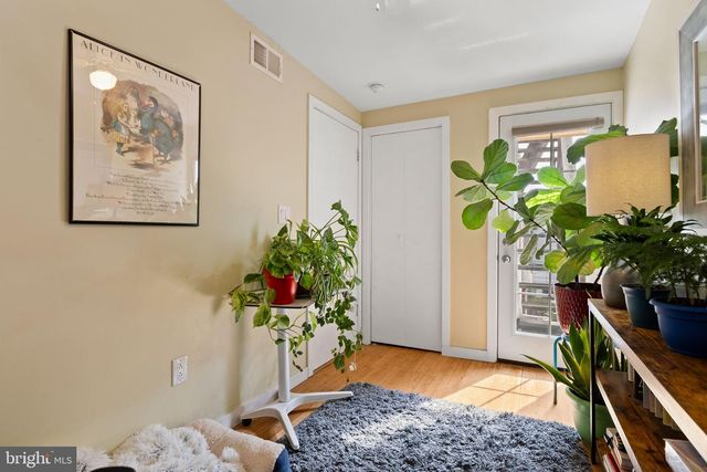 830 MCKEAN ST, Philadelphia, PA 19148