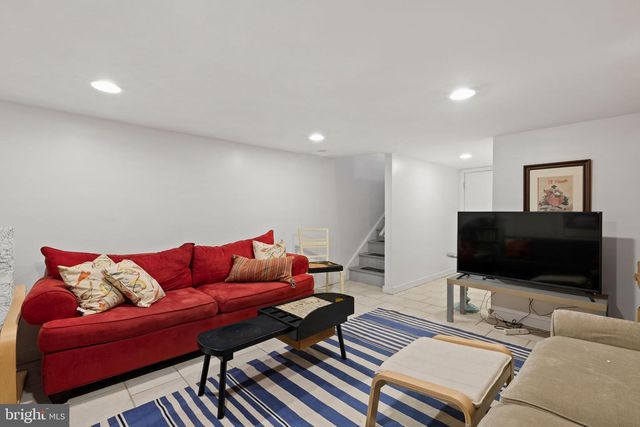 830 MCKEAN ST, Philadelphia, PA 19148