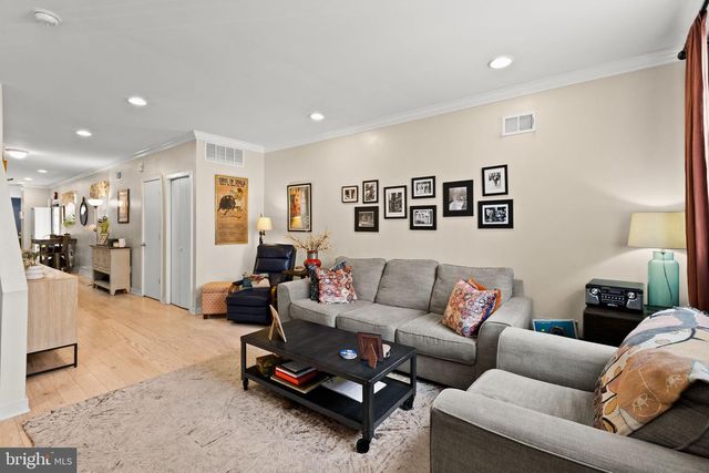 830 MCKEAN ST, Philadelphia, PA 19148