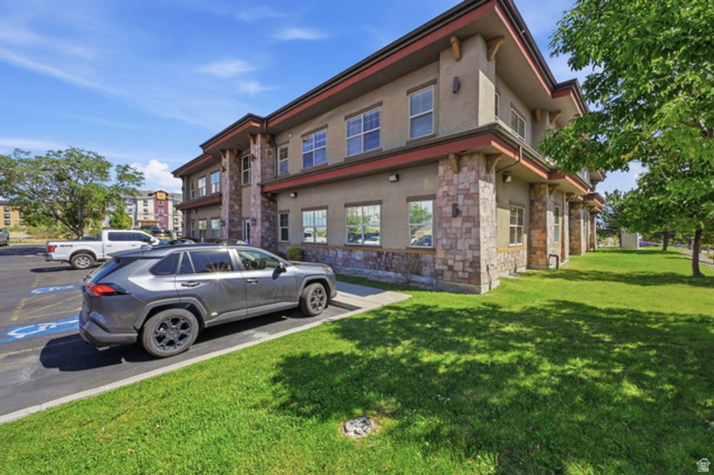 7478 S CAMPUS DR #201, West Jordan, UT 84084 — photo 2