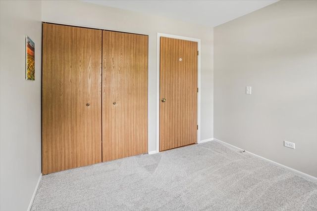 33 Ashburn Court B, Schaumburg, IL 60193