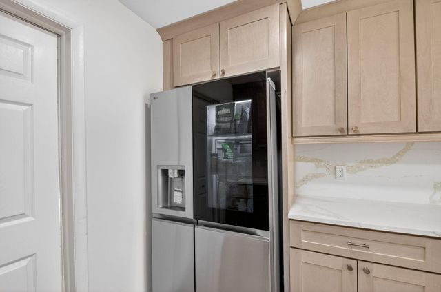 371 W 34th Street, Riviera Beach, FL 33404