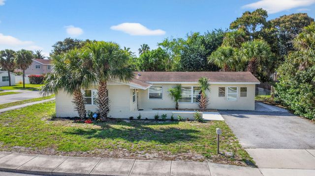 371 W 34th Street, Riviera Beach, FL 33404
