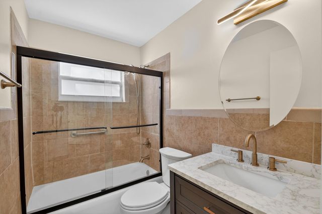 371 W 34th Street, Riviera Beach, FL 33404