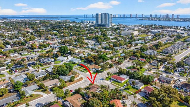 371 W 34th Street, Riviera Beach, FL 33404