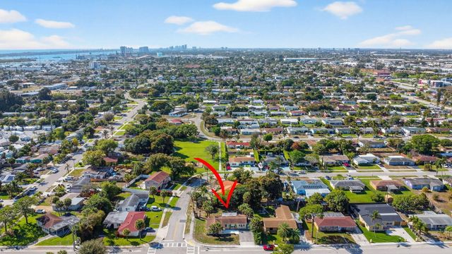371 W 34th Street, Riviera Beach, FL 33404